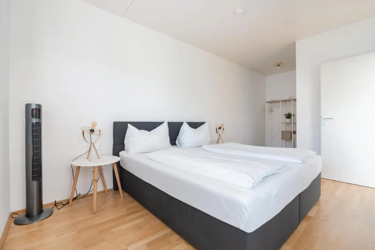 Helles, Neues Dg Apartment Mit Blick Zum Donauturm Vienna